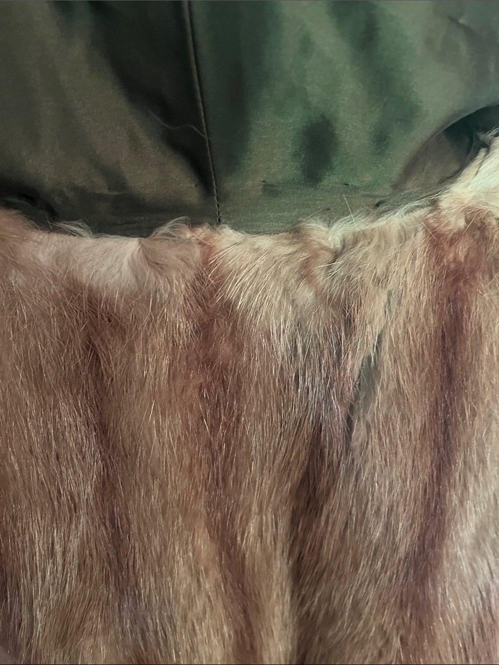 Luxurious Women's Muskrat Fur Coat - Brown - Picture 10 of 15